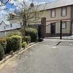 Modern Townhouse In Honfleur With Secure Parking