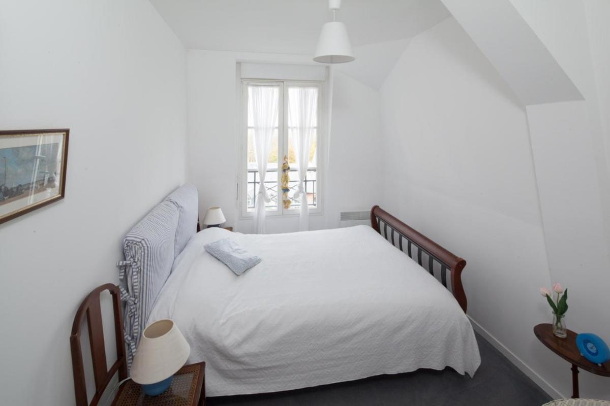 Modern Townhouse In With Secure Parking Hébergement de vacances Honfleur